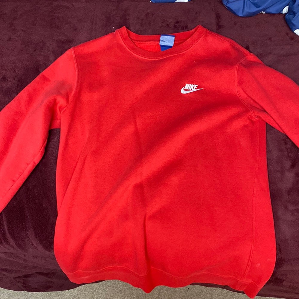 Nike Size small Crew neck
